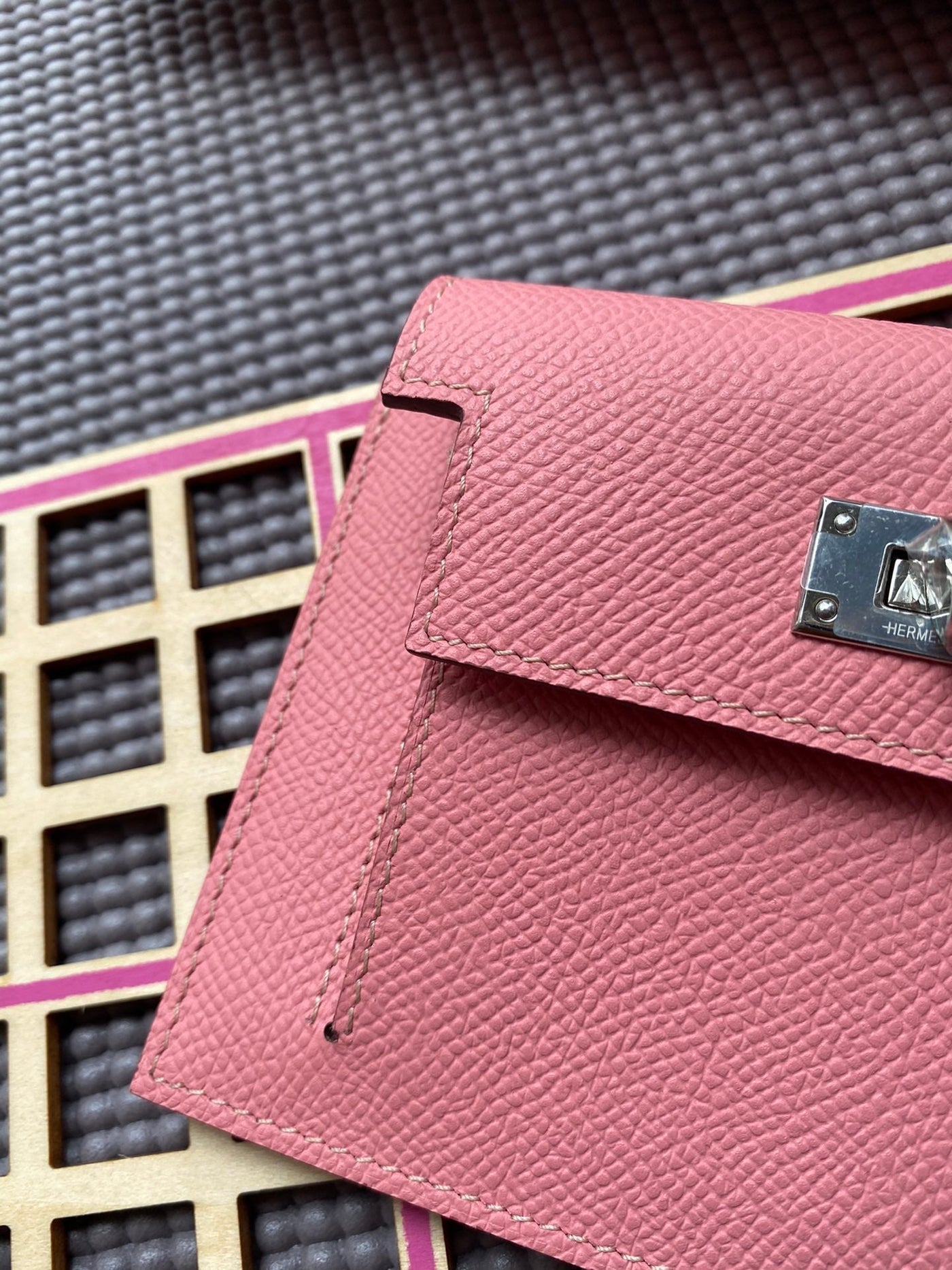 HM Kelly Pocket 13.5 Pink Epsom Shw - Product Image 4