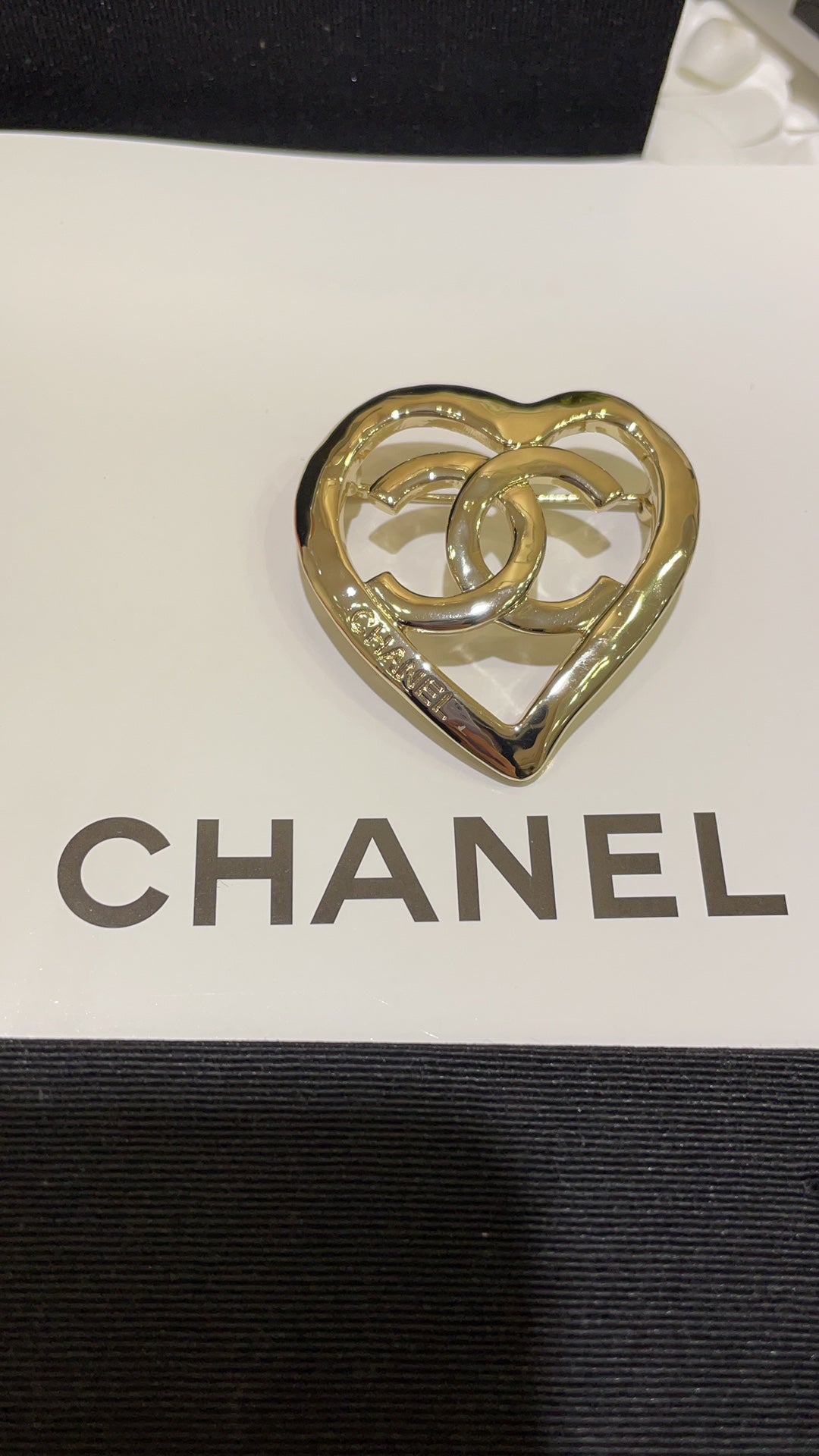 CC Brooch Gold 159549 - Product Image 3