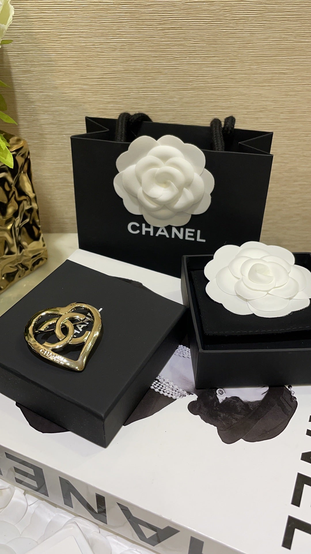 CC Brooch Gold 159549 - Product Image 5