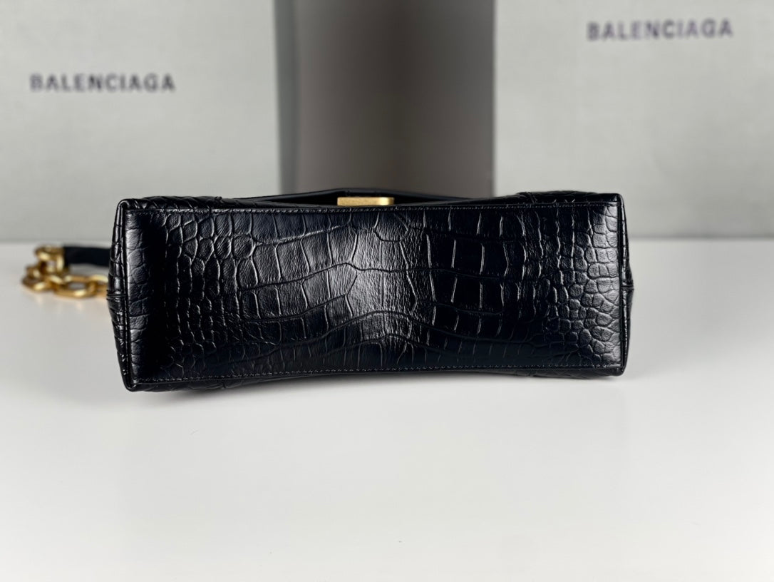 DOWNTOWN SHOULDER BAG 29 IN BLACK CROCODILE EMBOSSED CALFSKIN GOLD HARDWARE - Product Image 2