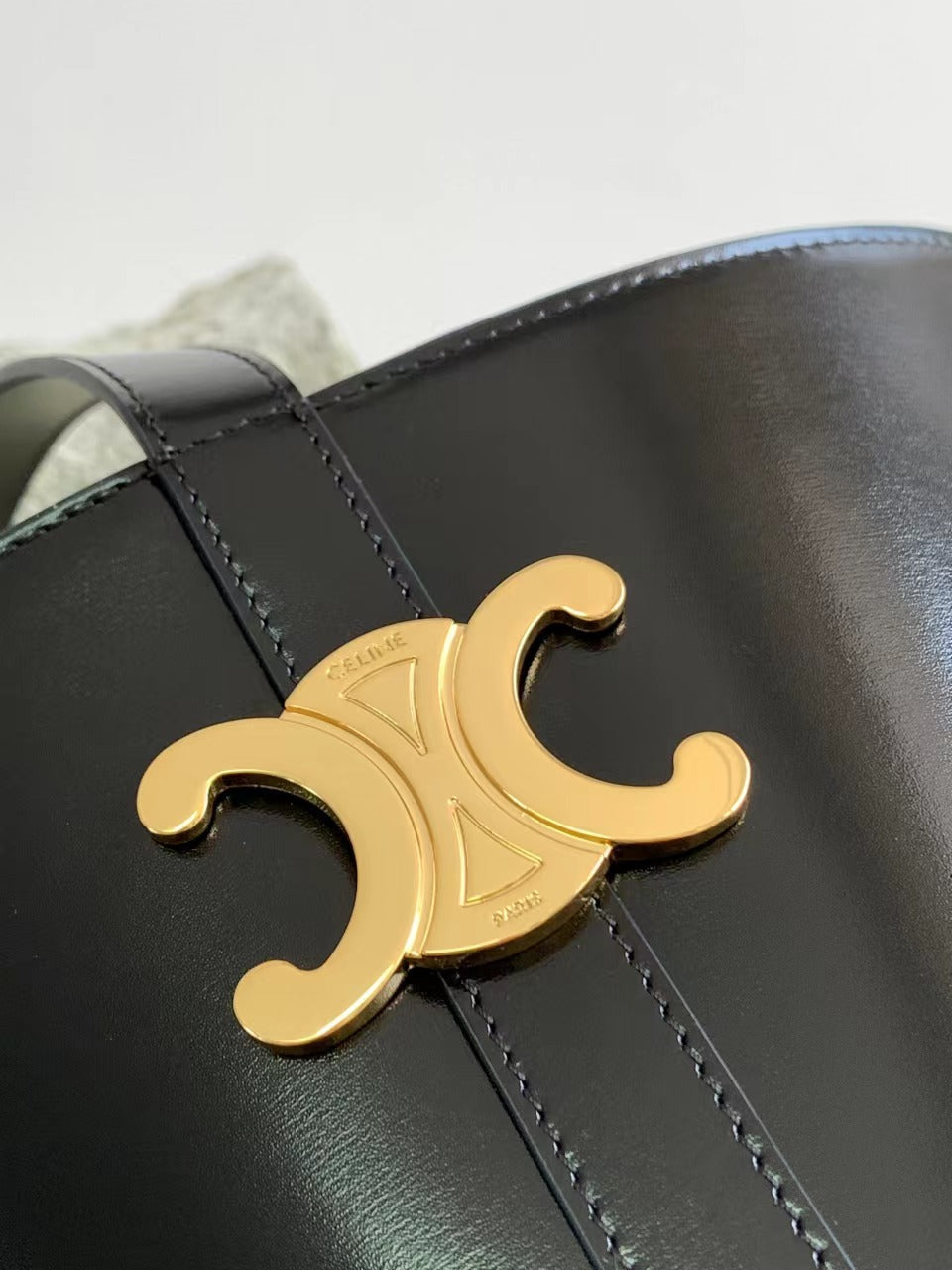 BUCKET TRIOMPHE 25 BLACK CALFSKIN BAG - Product Image 6