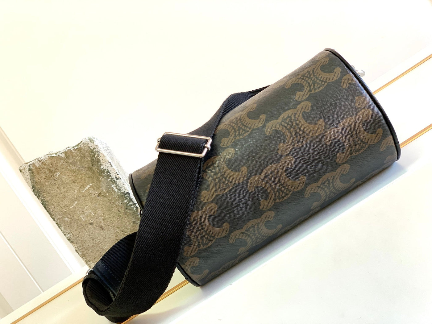 CYLINDRICAL 22 BAG BLACK BROWN COWHIDE - Product Image 2