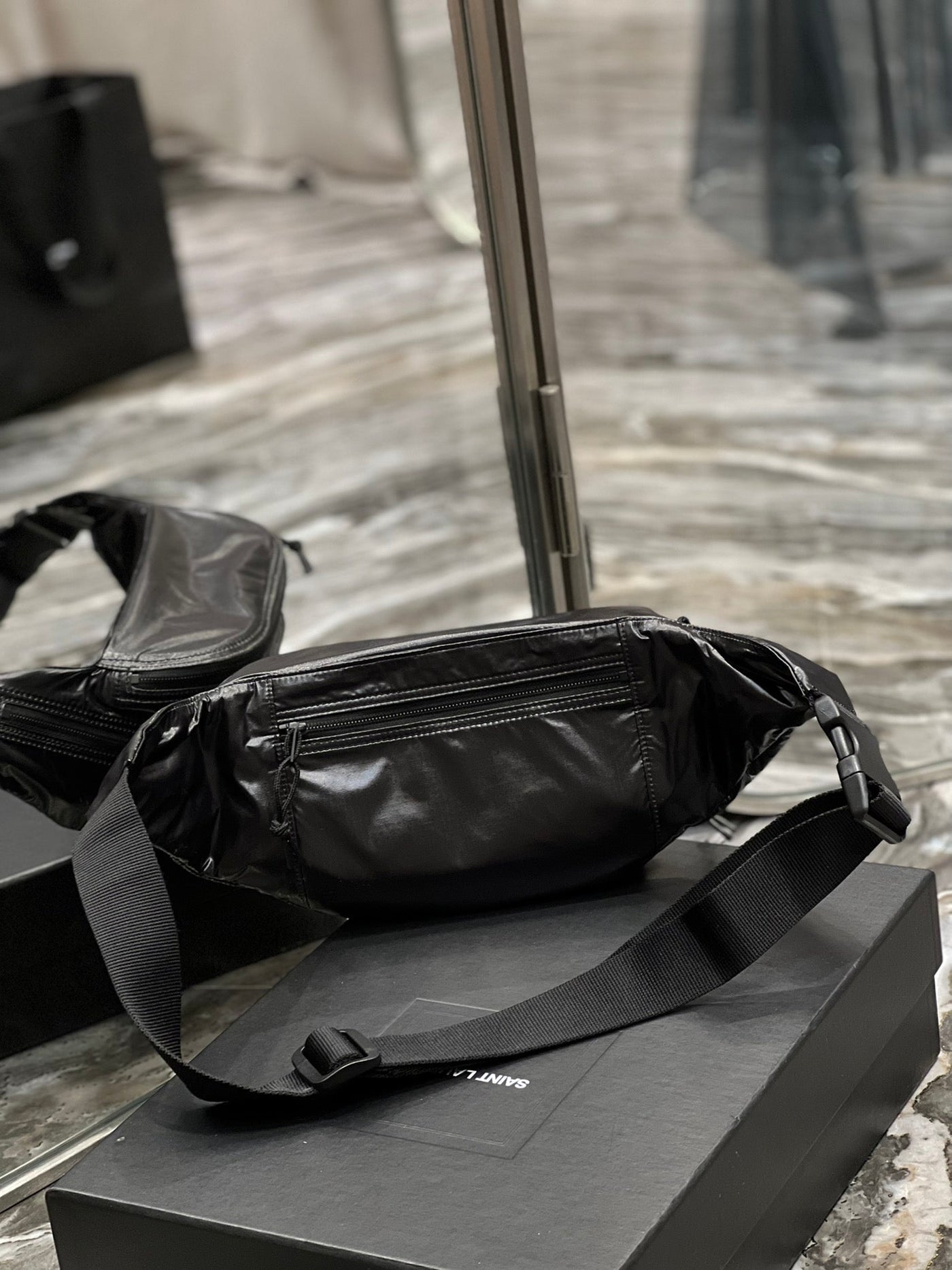CROSSBODY BAG 24 IN BLACK POLISHED NYLON - Product Image 5
