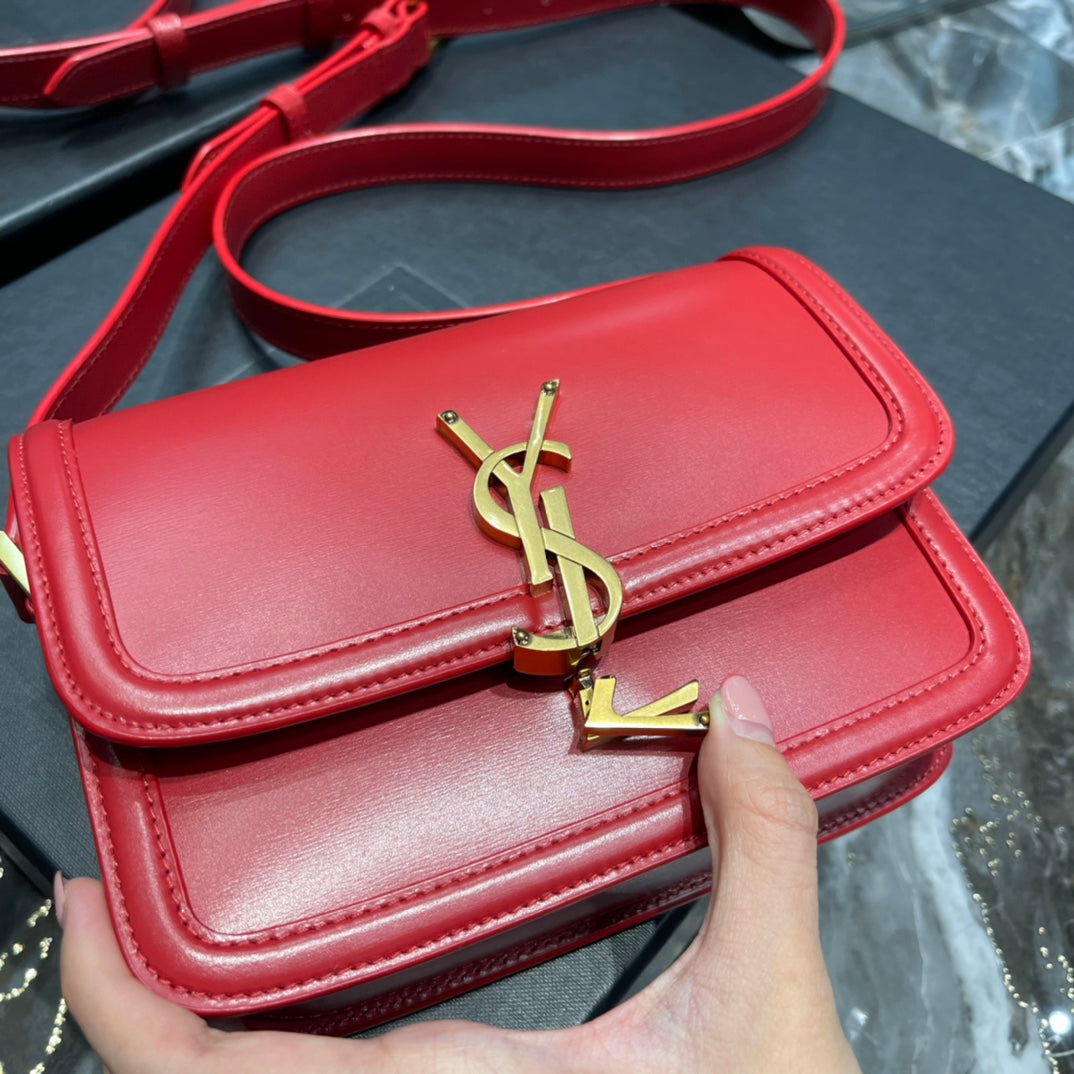 SOLFERINO SMALL 19 RED CALFSKIN GOLD HARDWARE - Product Image 2