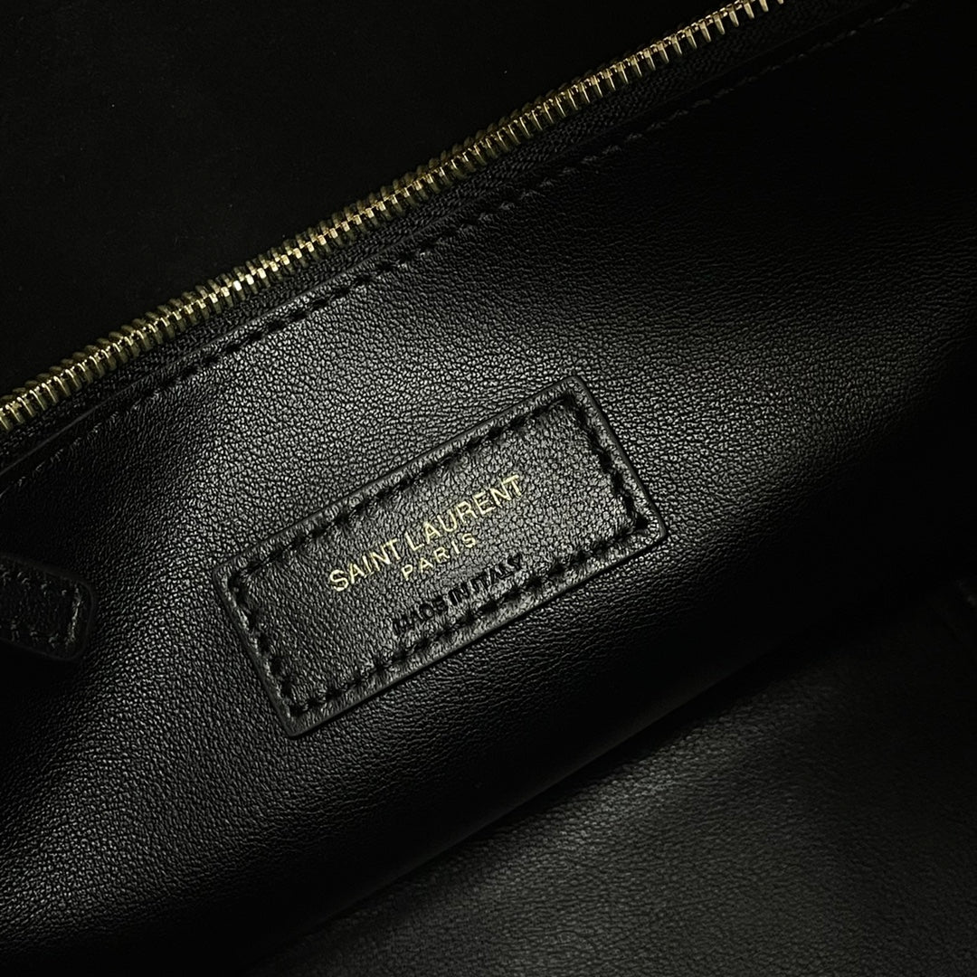 le 5a7 small 23cm black calfskin - Product Image 9