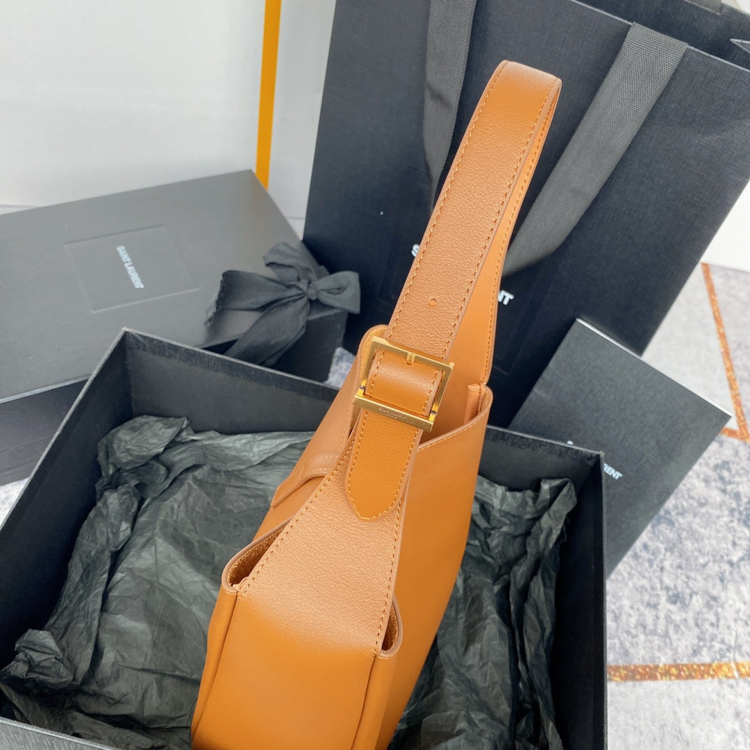 le 5a7 small 23cm brown calfskin - Product Image 7