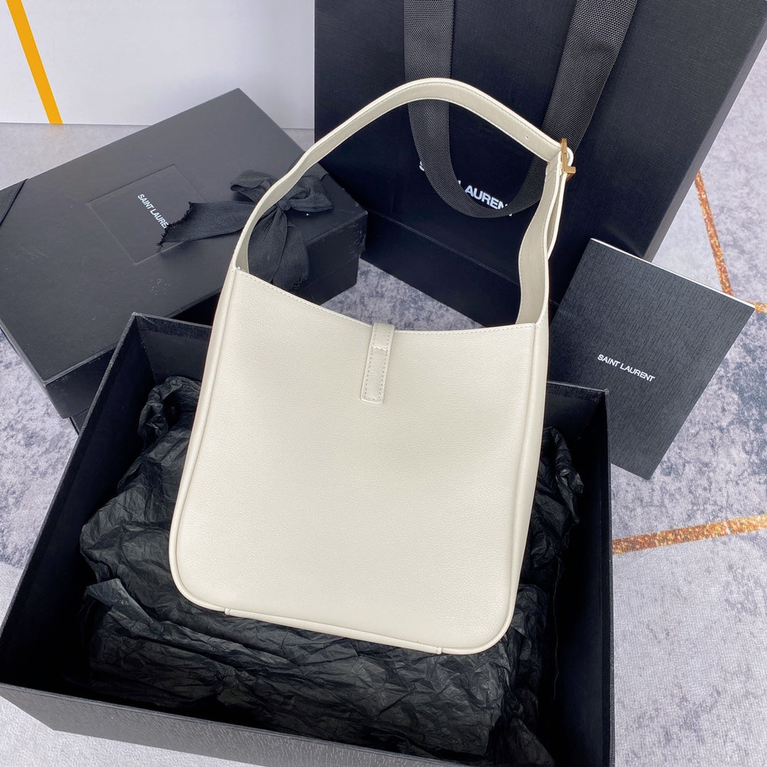 le 5a7 small 23cm white calfskin - Product Image 2