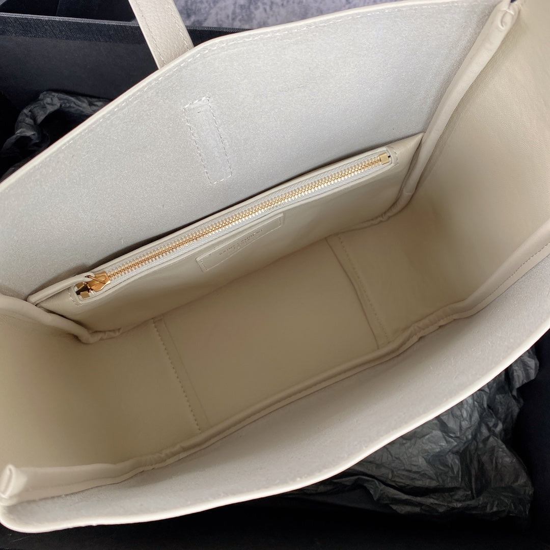 le 5a7 small 23cm white calfskin - Product Image 8