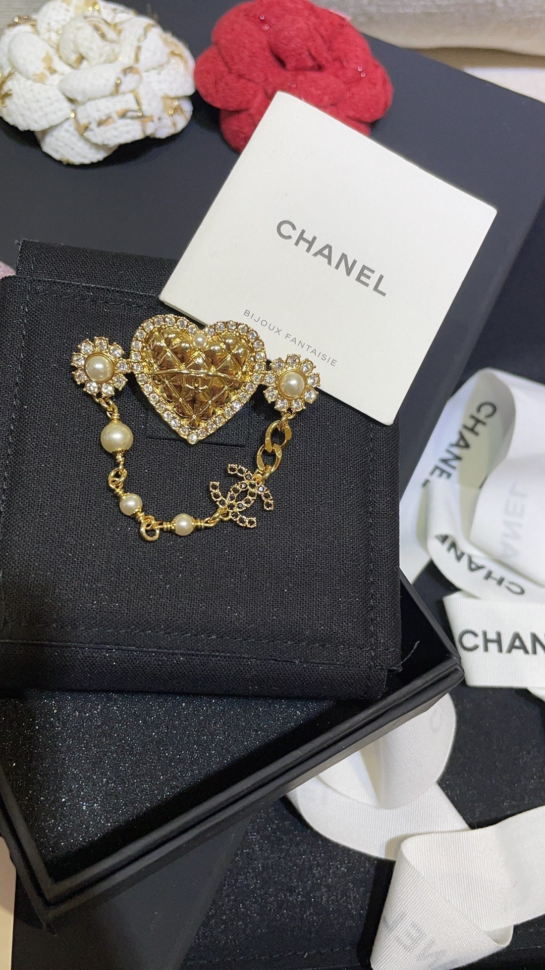 CC Brooch Gold 163085 - Product Image 3