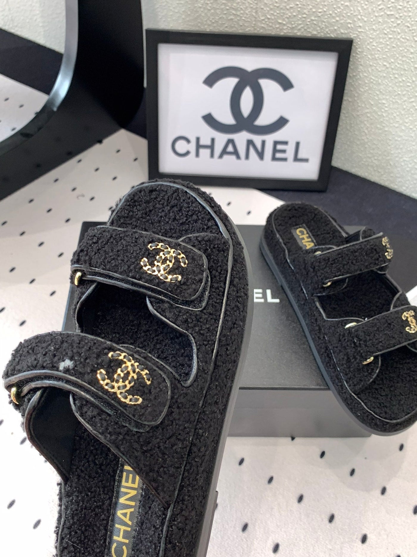 CC DAD SANDAL MULE IN BLACK LAMB FUR - Product Image 6