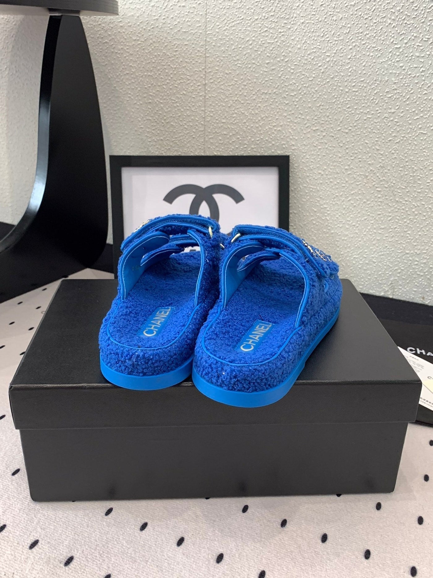 CC DAD SANDAL MULE IN AZURE BLUE LAMB FUR - Product Image 8
