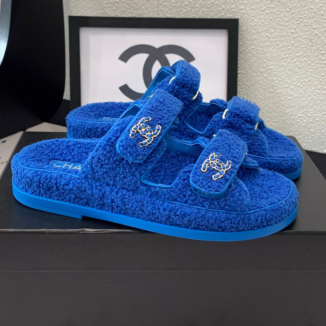 CC DAD SANDAL MULE IN AZURE BLUE LAMB FUR | Studio Nafay