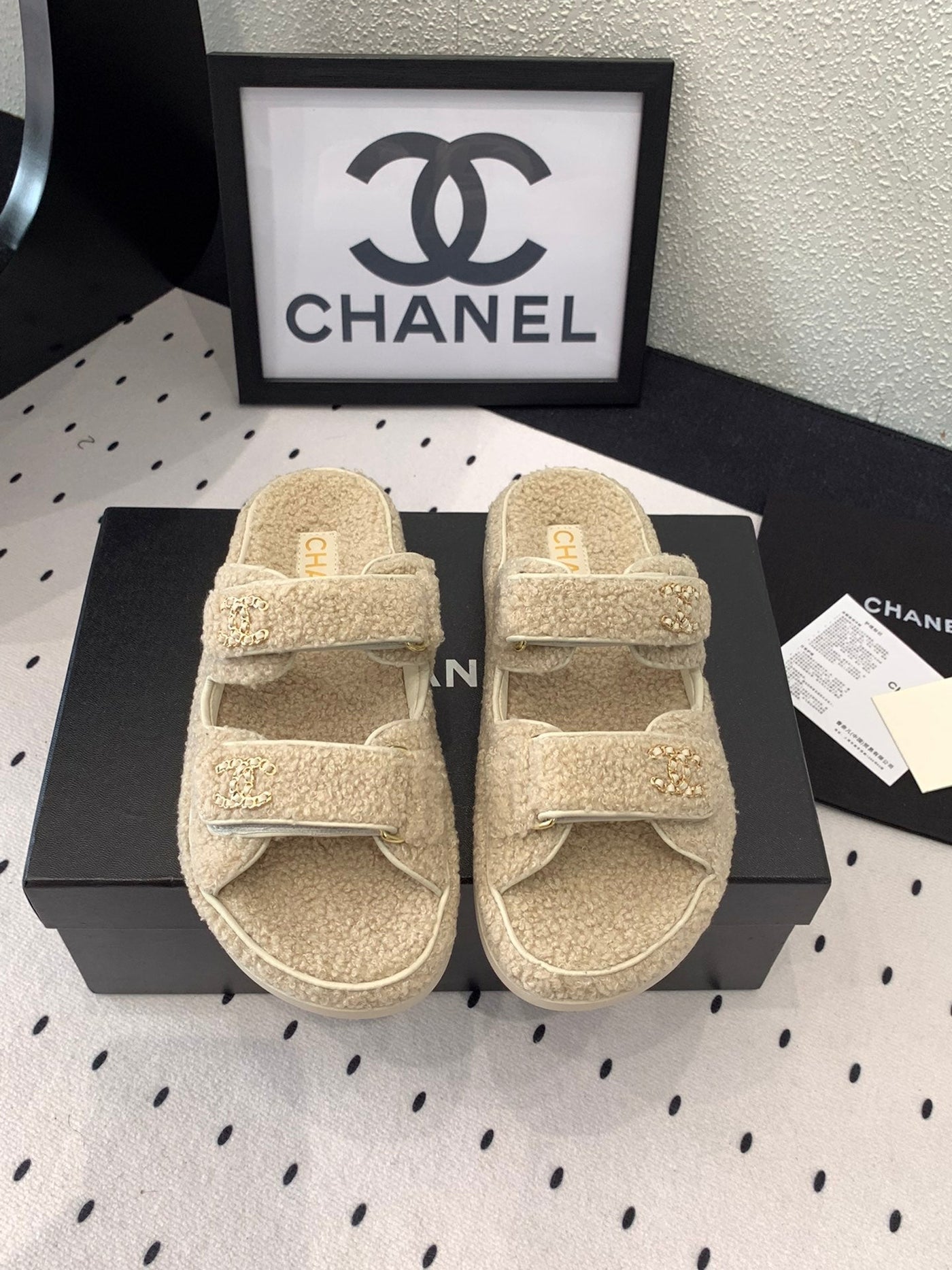 CC DAD SANDAL MULE IN ECRU BEIGE LAMB FUR - Product Image 2