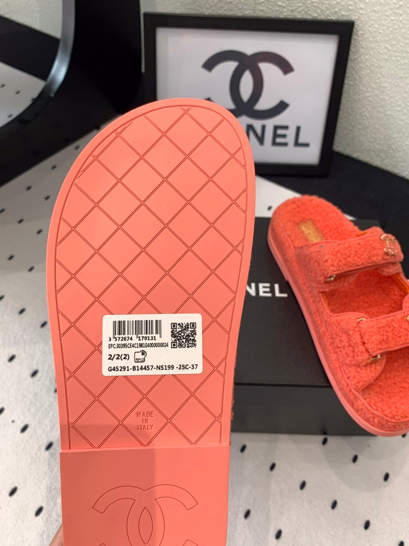 CC DAD SANDAL MULE IN RED ORANGE LAMB FUR - Product Image 9