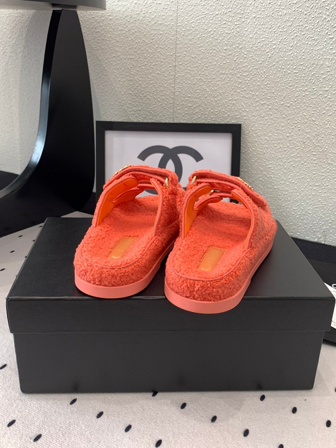 CC DAD SANDAL MULE IN RED ORANGE LAMB FUR - Product Image 7