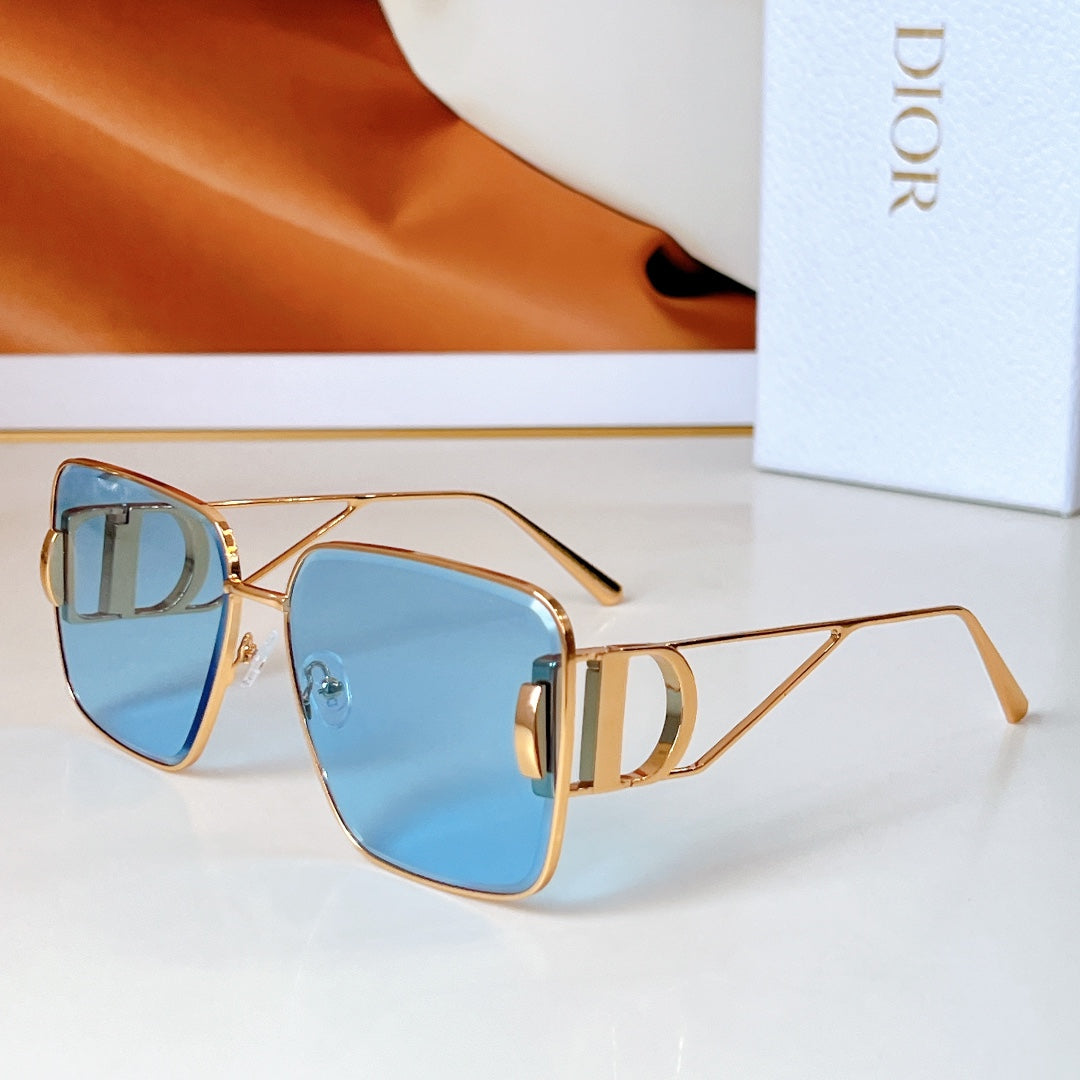 MONTAIGNE SQUARE SUNGLASS DSGTA42UCR IN METAL - Product Image 2