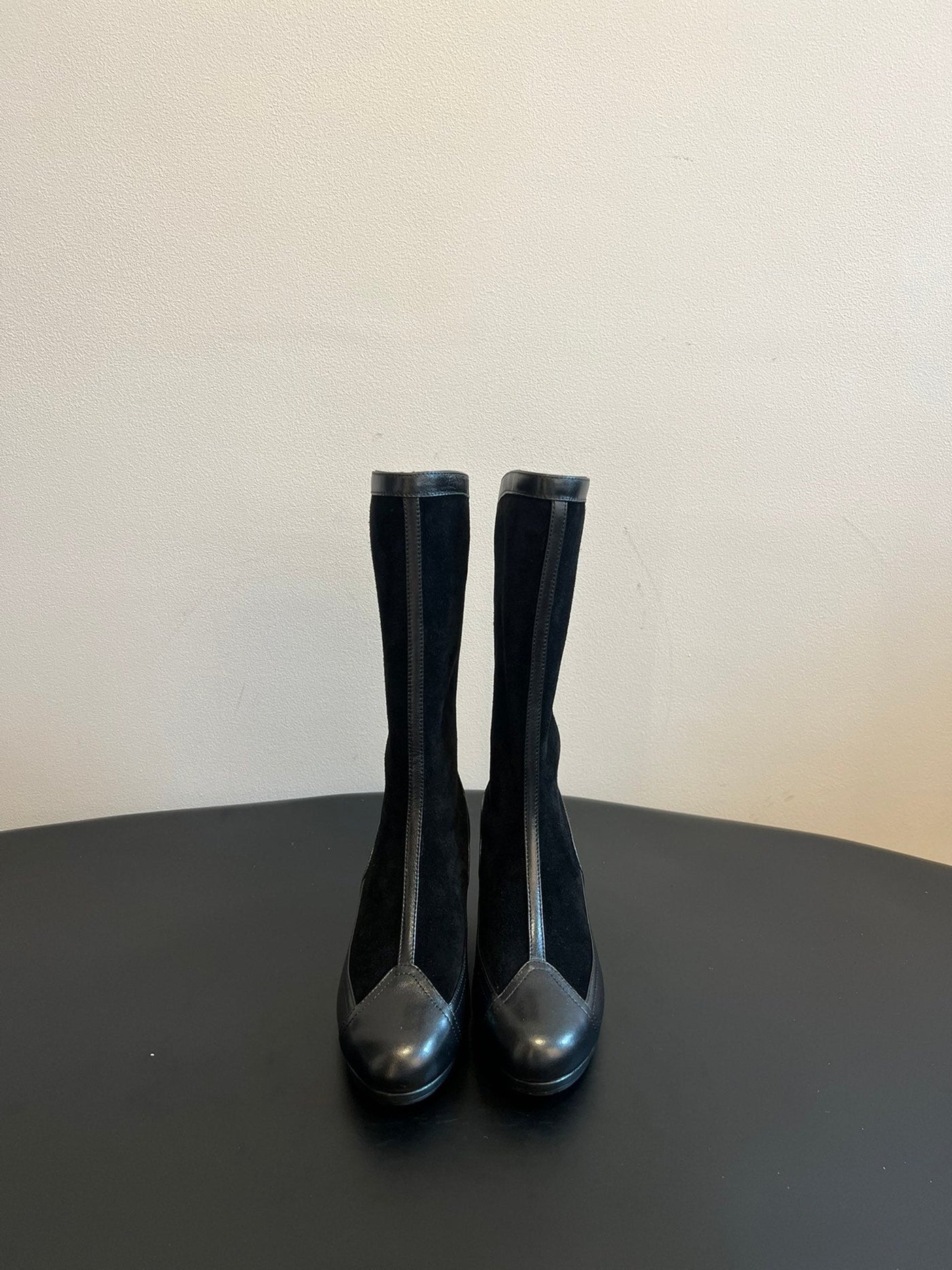 CC 25 Martin Boot Black Suede Sheepskin 408608 - Product Image 5