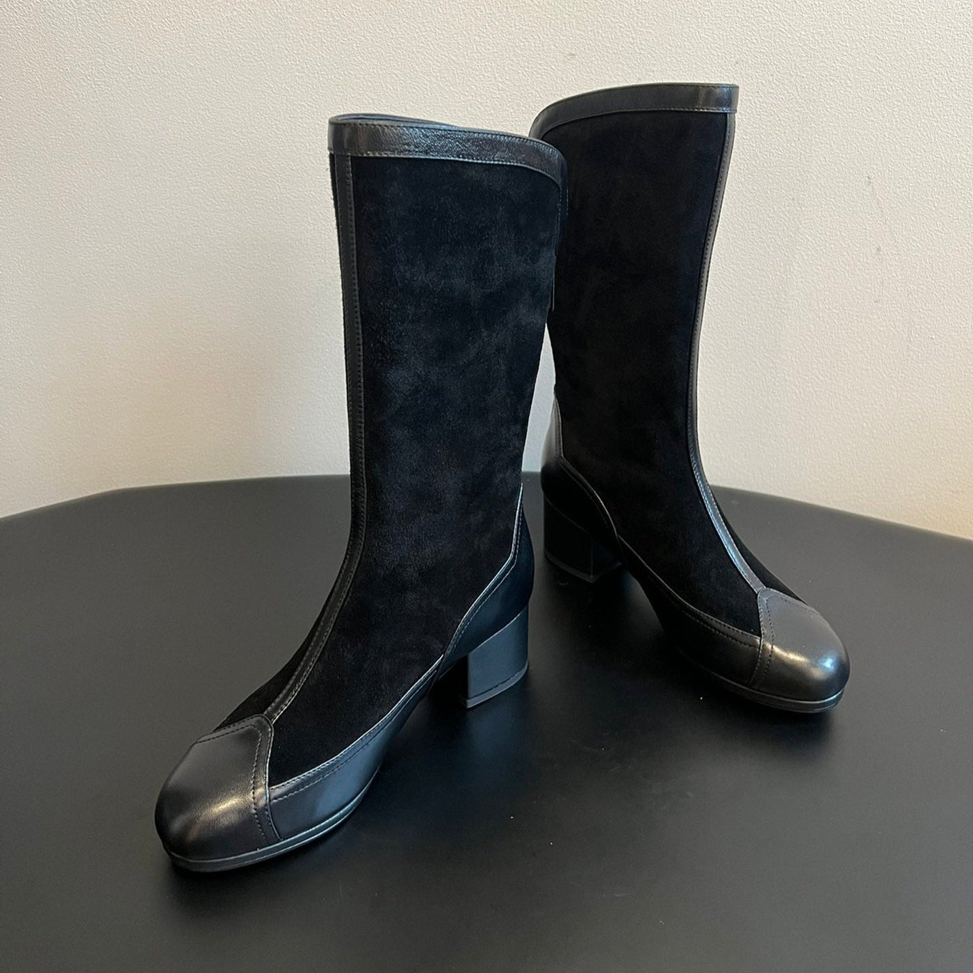 CC 25 Martin Boot Black Suede Sheepskin 408608 | Studio Nafay