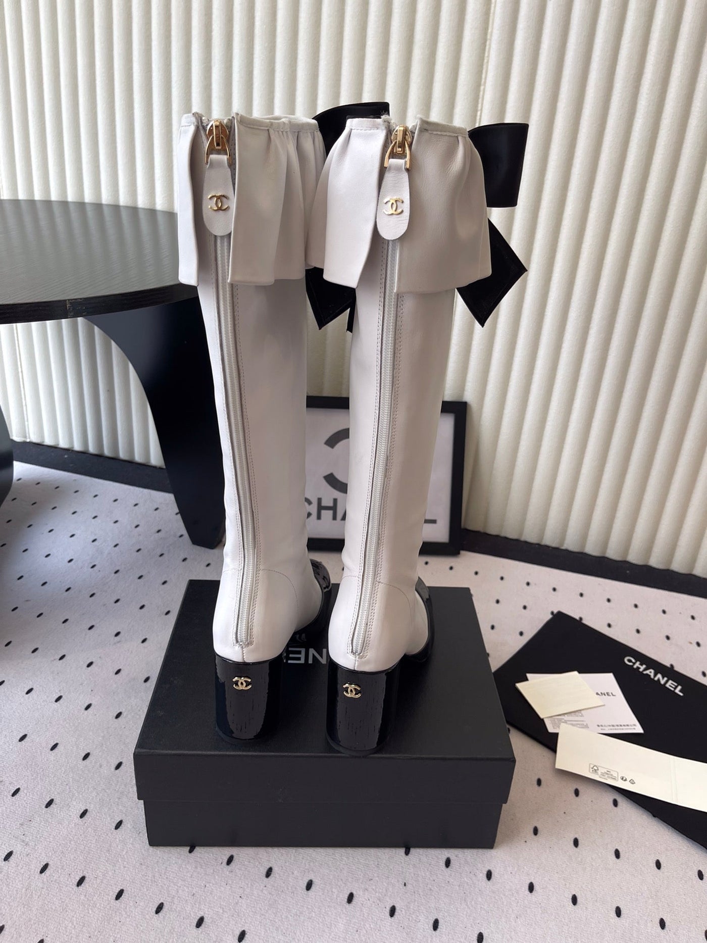 CC 25 Bow Elastic Boot White Black Lambskin 514028 - Product Image 4