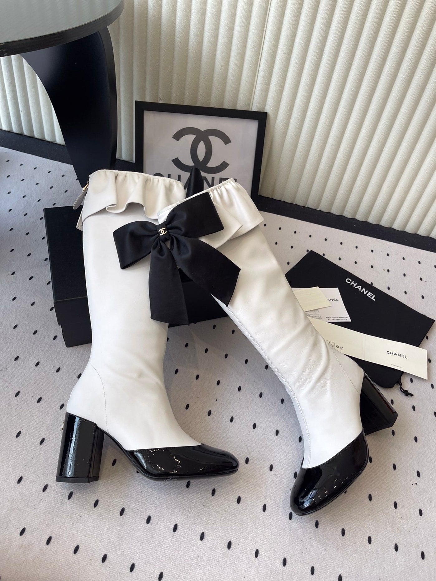 CC 25 Bow Elastic Boot White Black Lambskin 514028 - Product Image 5