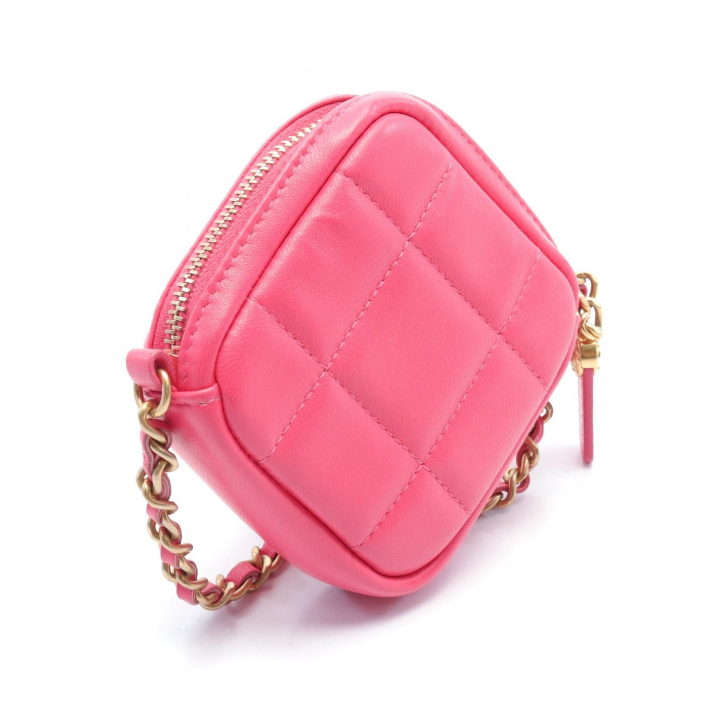 Chanel Quilted Leather Diamond Clutch with Chain Leather Crossbody Bag in Great Condition