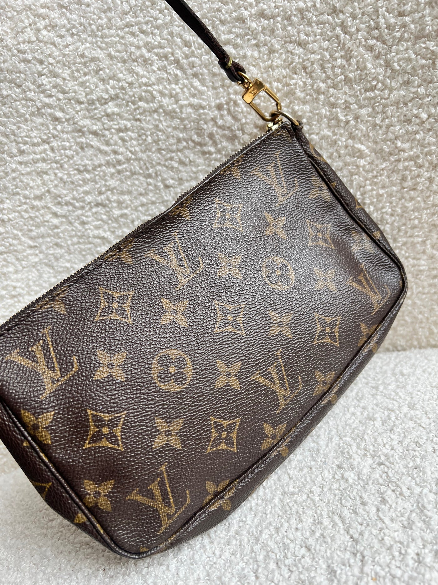 Louis Vuitton Pochette Accessoires Monogram - Product Image 4