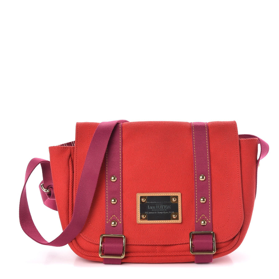 Louis Vuitton Red Antigua Besace PM Shoulder Bag in Red