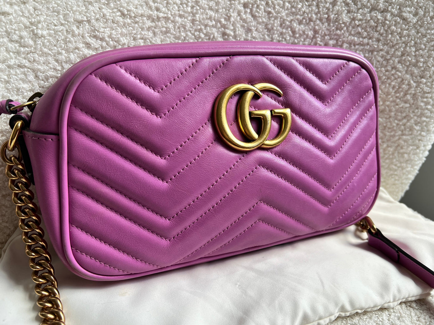 Gucci GG Hot Pink Marmont Small Shoulder Bag (RRP £1340) - Product Image 4
