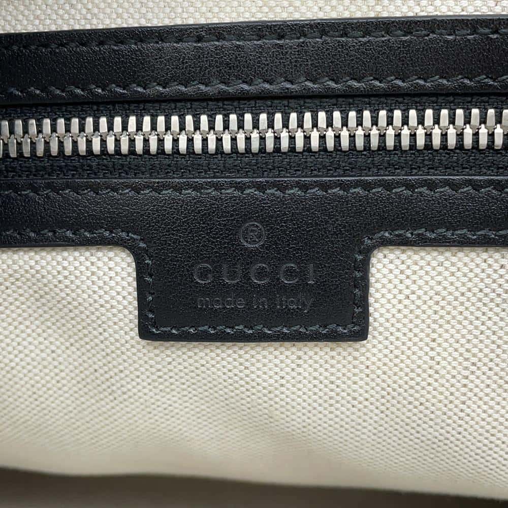 GUCCI GG-embossed messenger bag Black 696009 Leather - Product Image 14