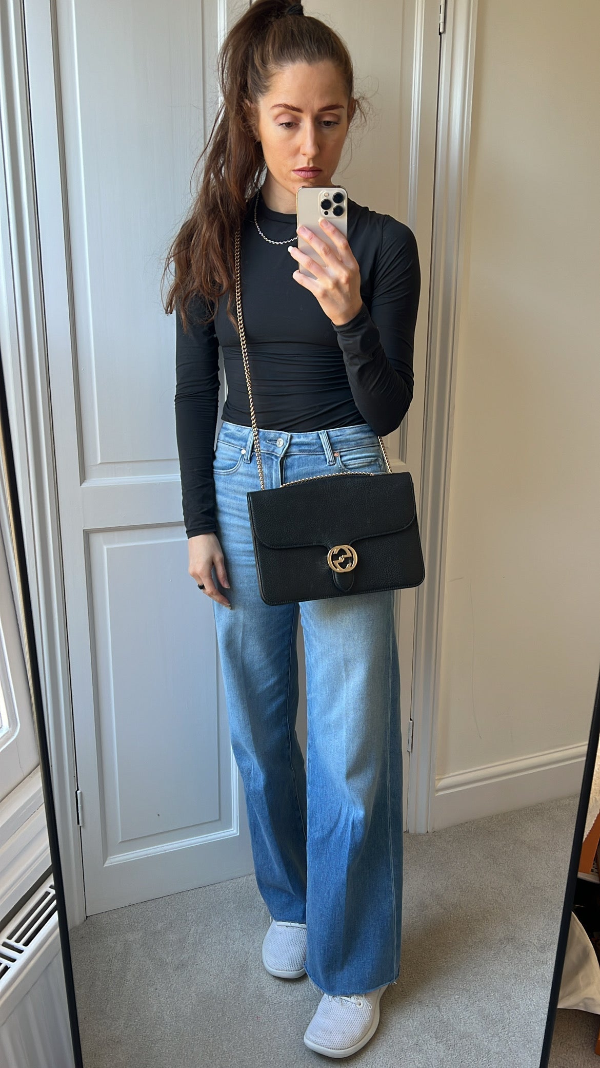 Gucci Interlocking GG Black Medium Shoulder Bag - Product Image 3