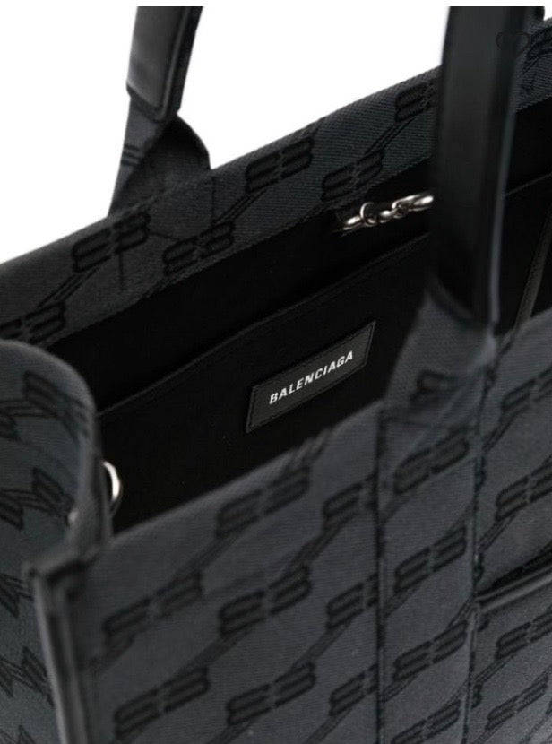 BALENCIAGA HARD 2.0 TOTE BAG - Product Image 4
