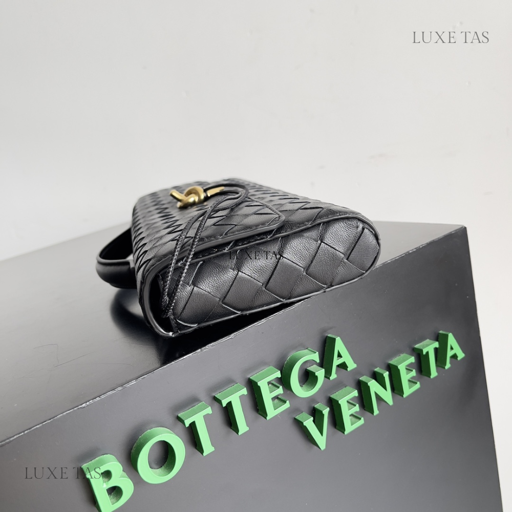 Black Long Clutch Andiamo With Handle Designer Clutch for Women - Product Image 4