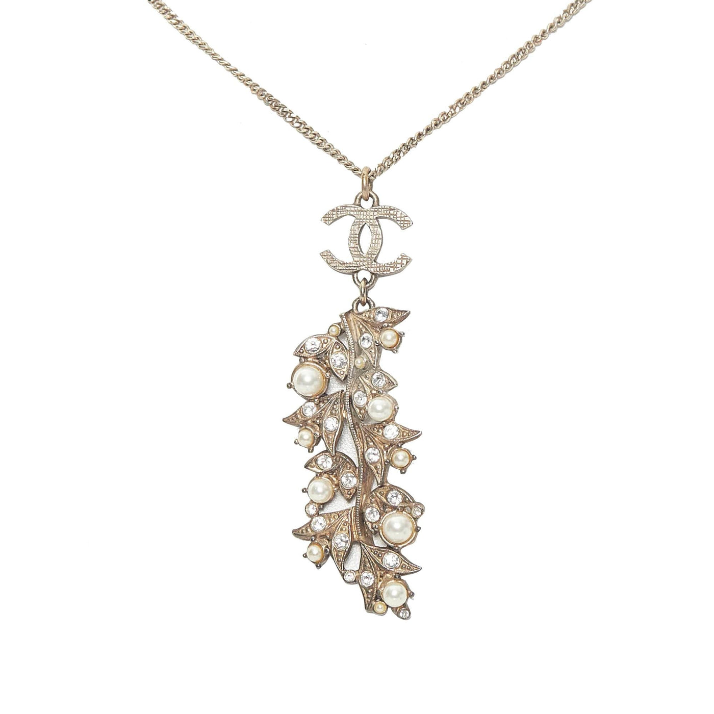 Chanel CC Faux Pearl Pendant Necklace | Studio Nafay