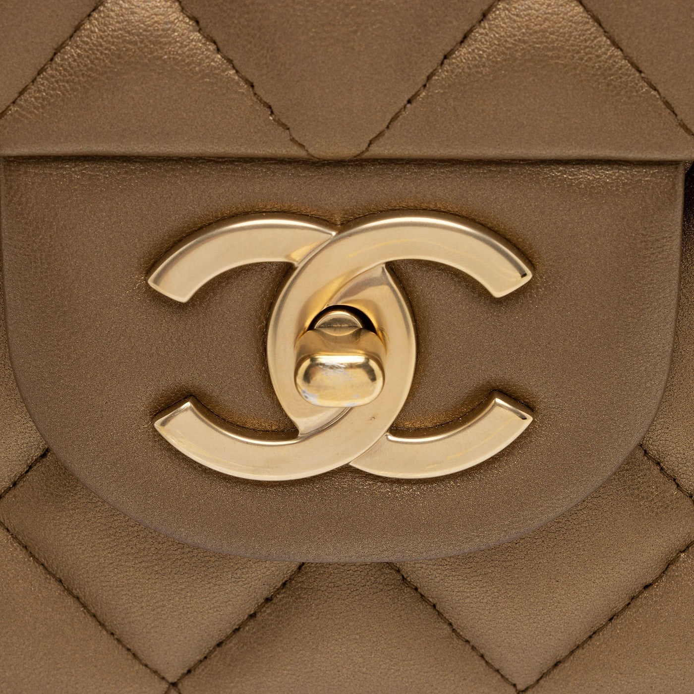 Chanel Metallic Lambskin Classic Maxi Double Flap Bag - Product Image 7