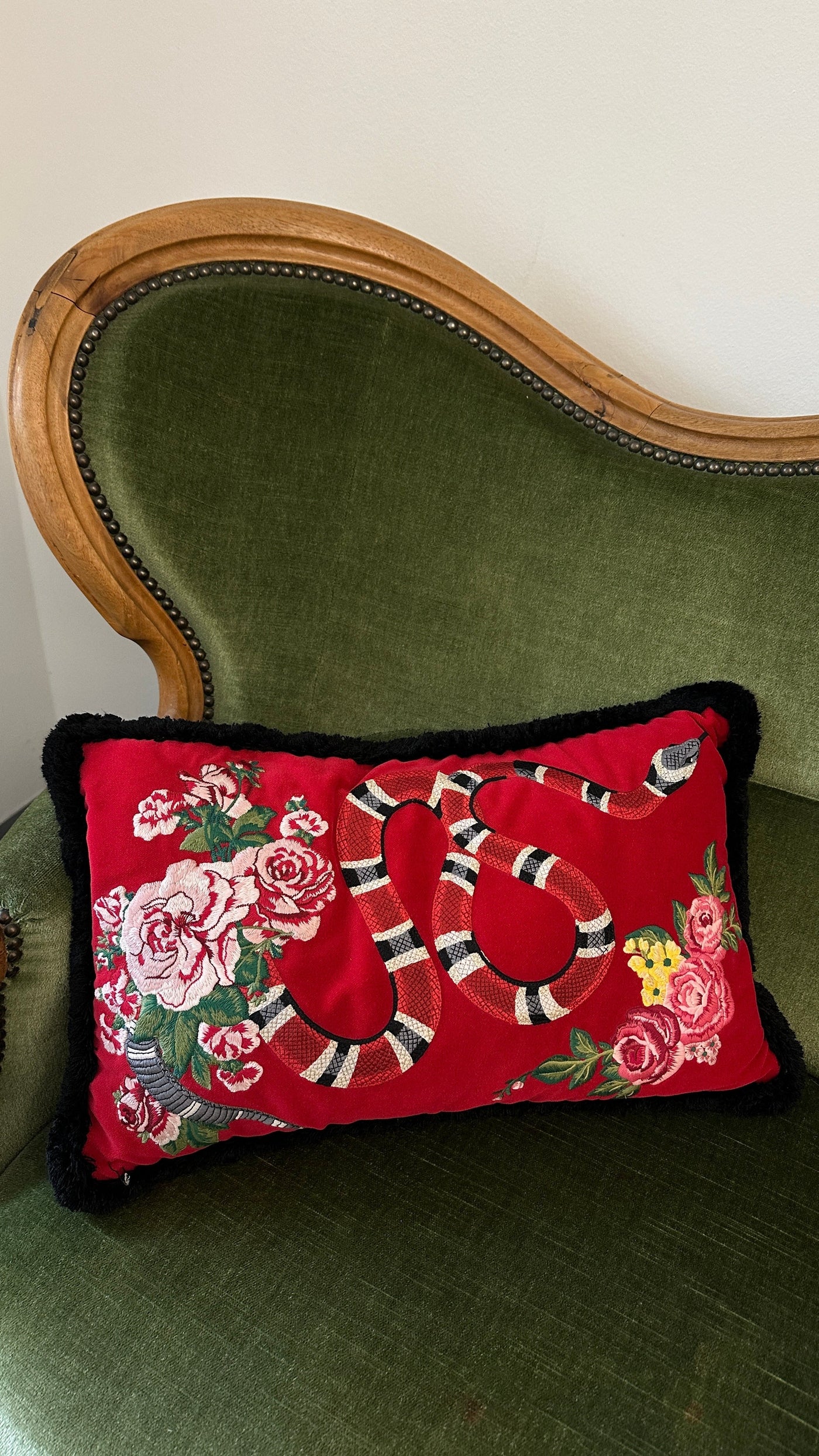 GUCCI Floral Pillow Black | Studio Nafay
