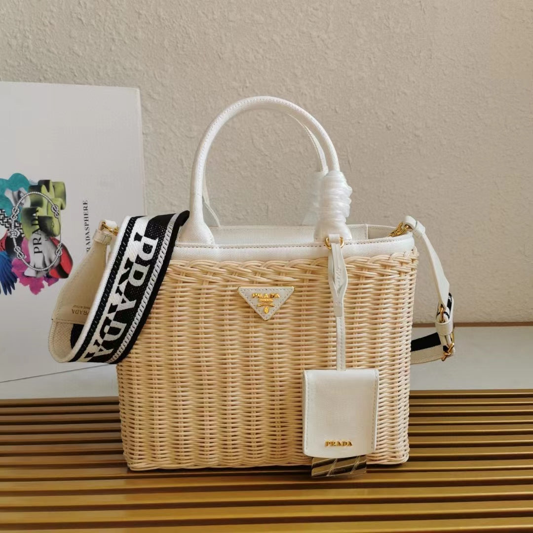 pra medium 26cm wicker and linen blend tote bag | Studio Nafay
