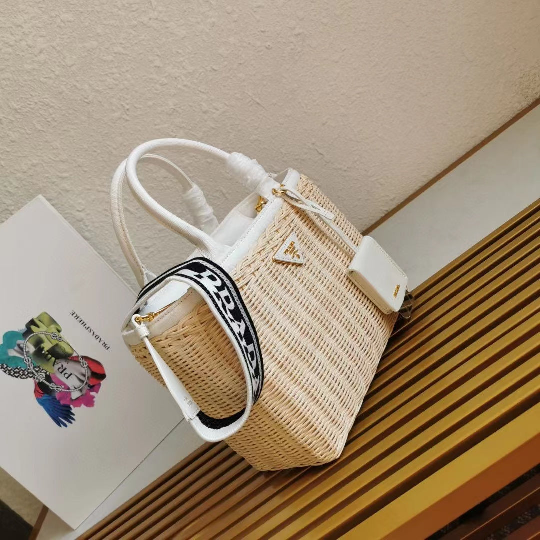 pra medium 26cm wicker and linen blend tote bag - Product Image 2