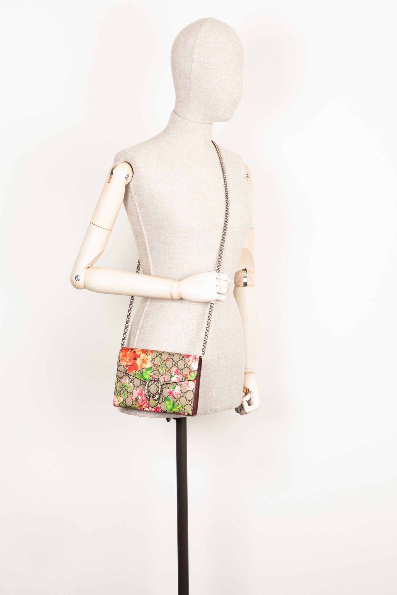 GUCCI Dionysus GG Supreme Flora WOC - Product Image 2
