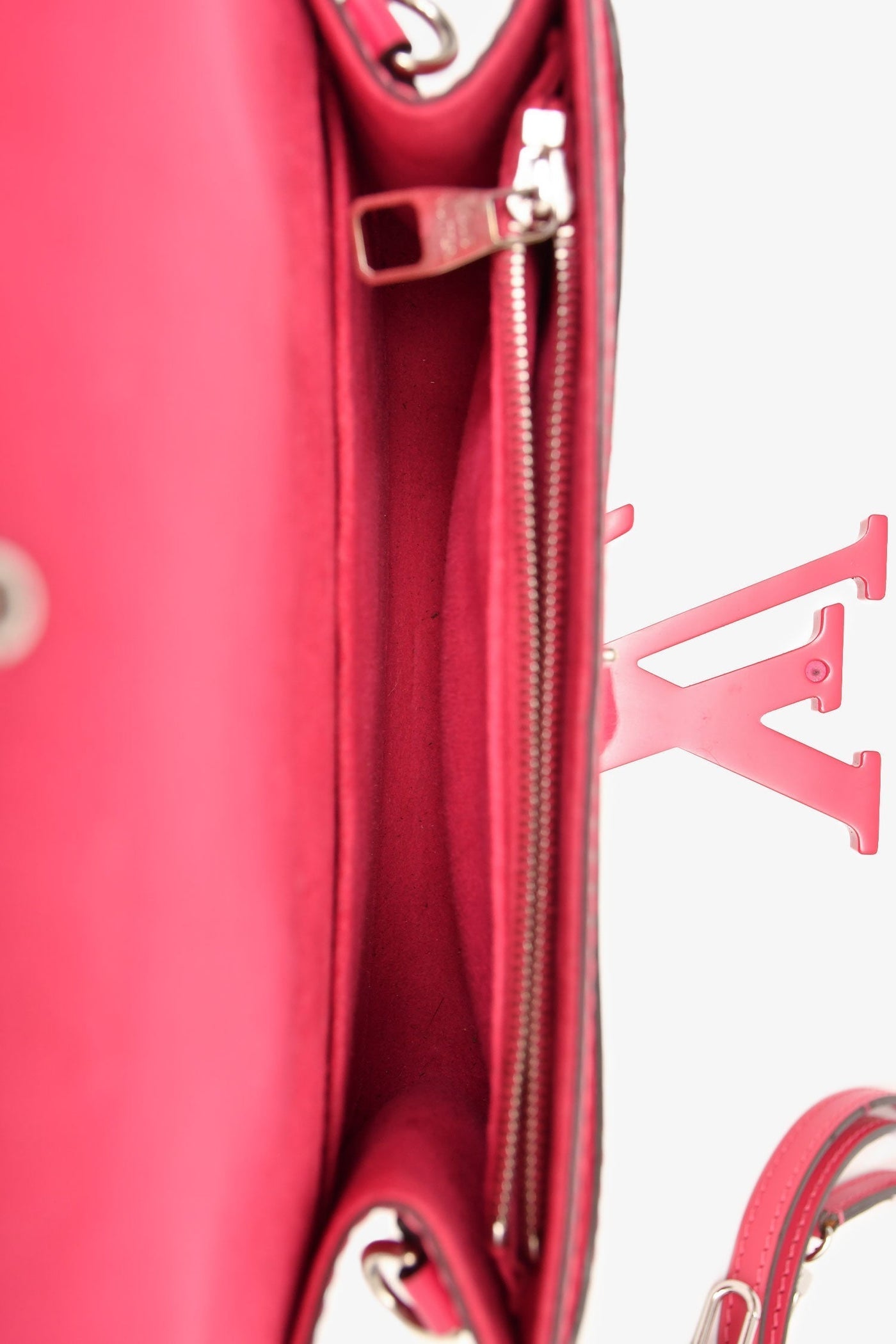 Louis Vuitton Fuchsia Epi Leather Louise Clutch With Strap - Product Image 7
