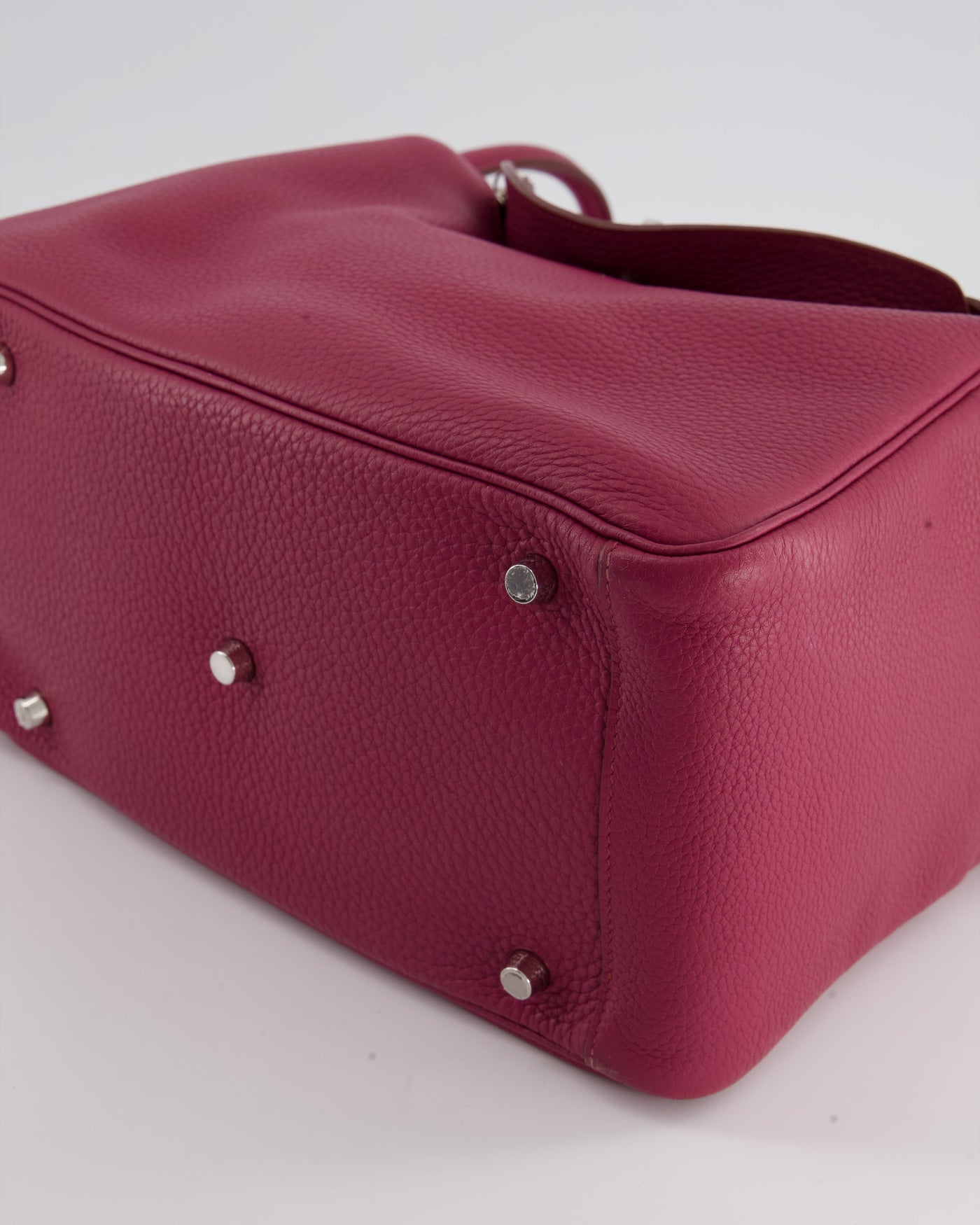 Hermes Lindy Bag 30cm in Rouge Galance in Togo Leather with Palladium Hardware - Product Image 14