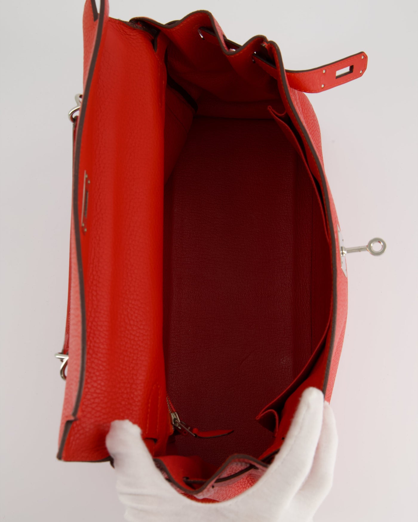 Hermes Kelly 32 Retourne Bag in Geranium Togo Leather and Palladium Hardware - Product Image 17