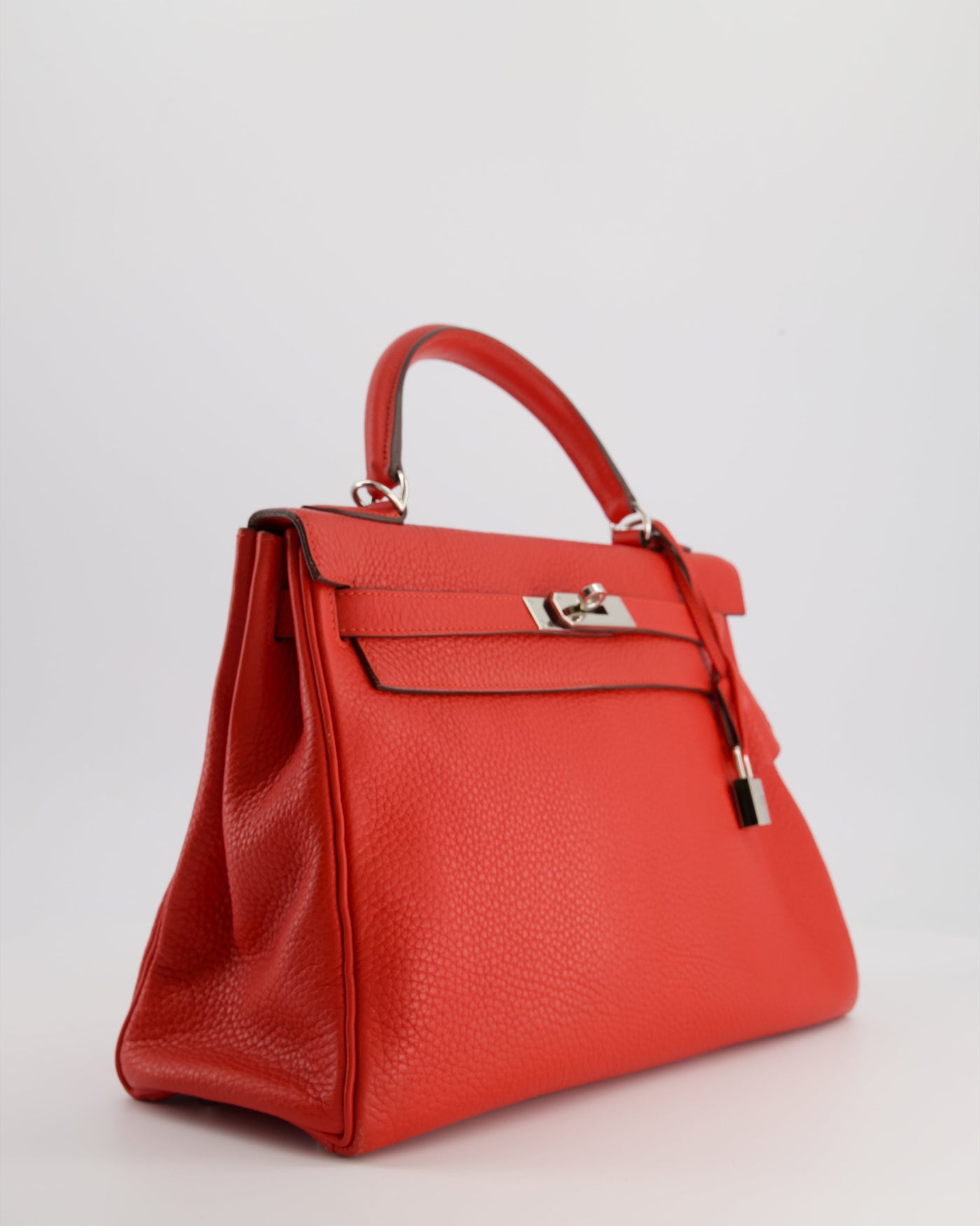 Hermes Kelly 32 Retourne Bag in Geranium Togo Leather and Palladium Hardware - Product Image 18