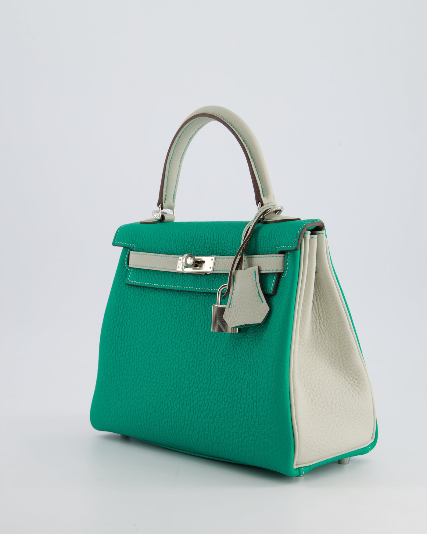 *SUPER RARE* Hermes HSS Kelly 25 Retourne Bag in Vert Vertigo & Gris Perle Togo Leather with Palladium Hardware & Contrast Stitching - Product Image 9