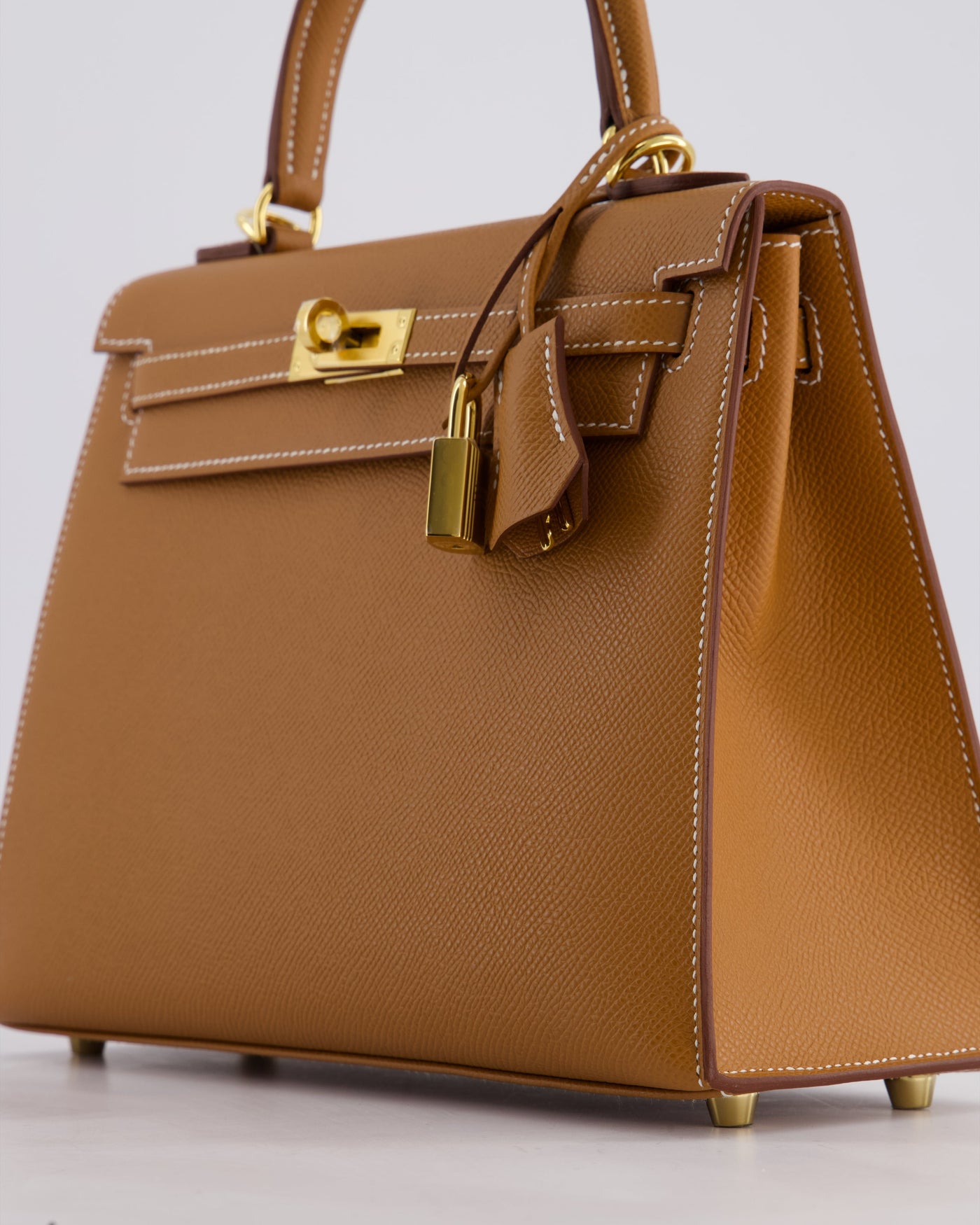 Hermes Kelly 25 Sellier Bag in Gold Epsom Leather with Gold Hardware - Product Image 12