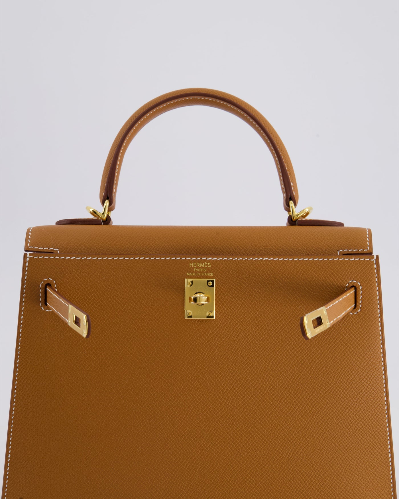 Hermes Kelly 25 Sellier Bag in Gold Epsom Leather with Gold Hardware - Product Image 15