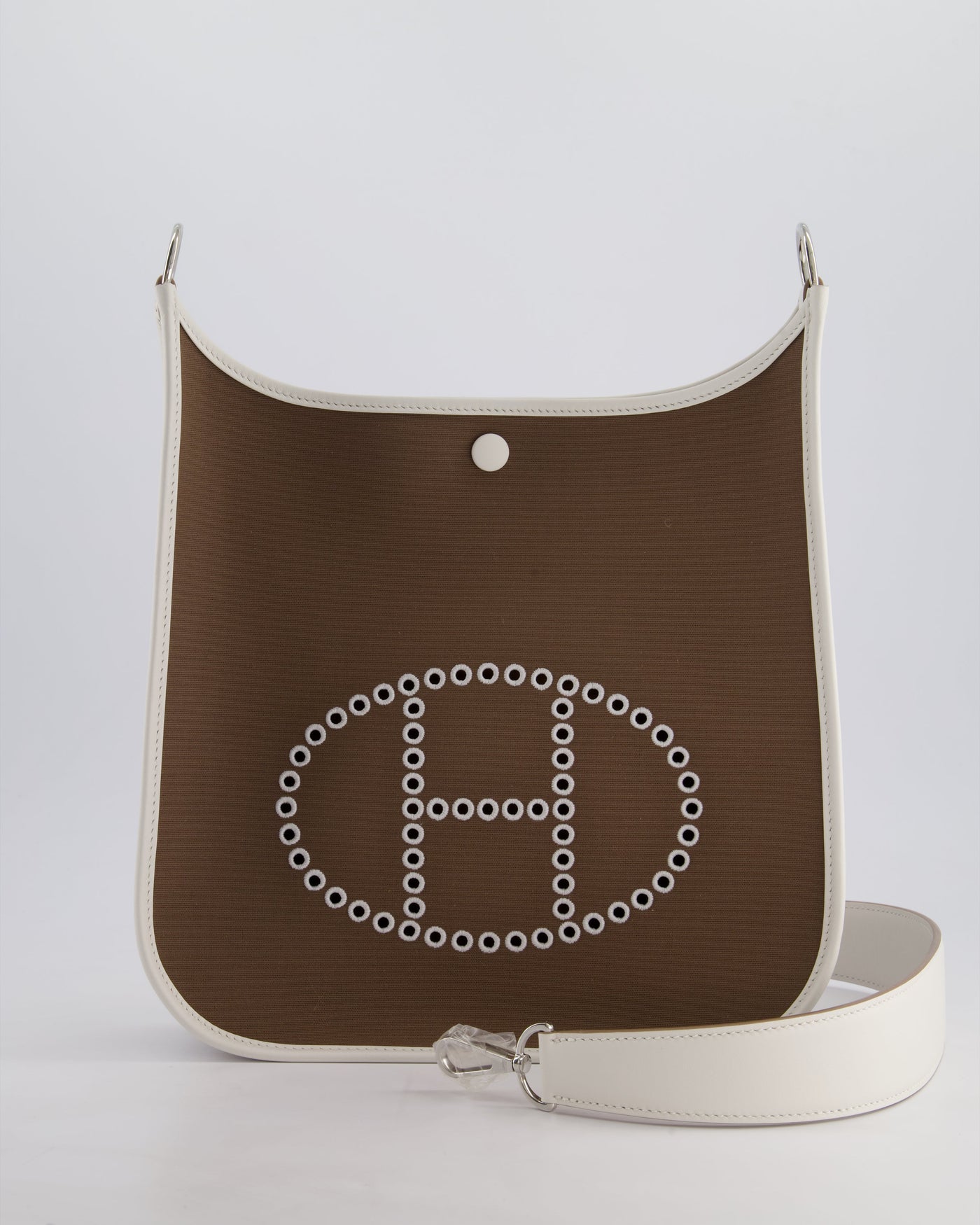 Hermes Evelyne 29 in Neo Etoupe Canvas and White with Palladium Hardware | Studio Nafay