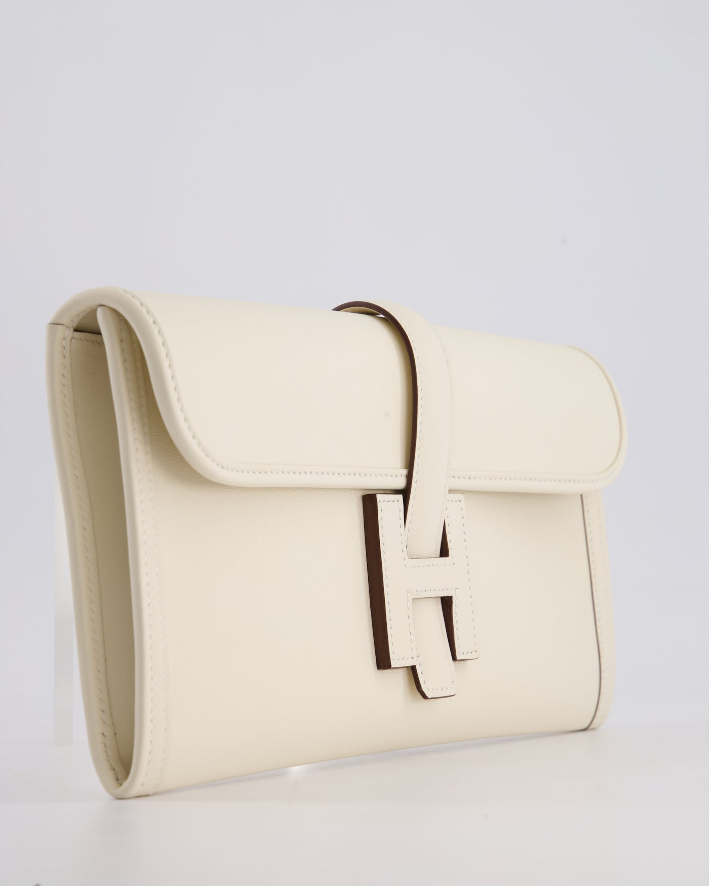 Hermes Jige Elan 29cm Clutch Bag in Nata Evercolour Leather - Product Image 11