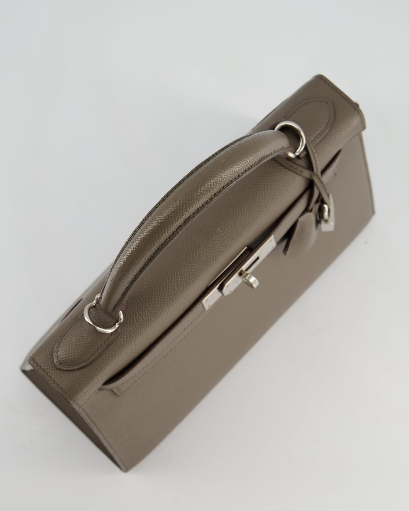 Hermes HSS Kelly 28 Sellier Bag in Gris Etain Epsom Leather with Palladium Hardware - Product Image 15