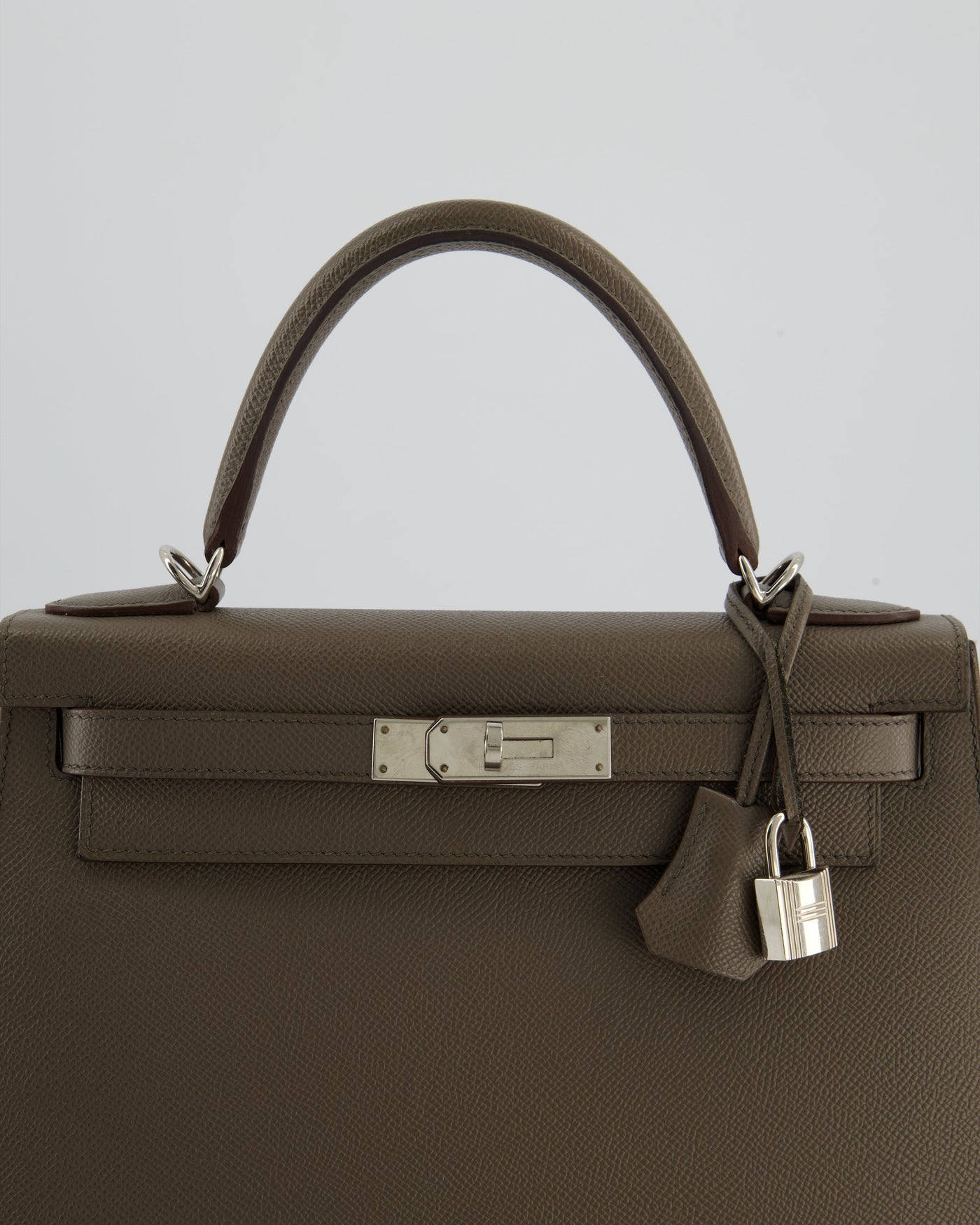 Hermes HSS Kelly 28 Sellier Bag in Gris Etain Epsom Leather with Palladium Hardware - Product Image 17