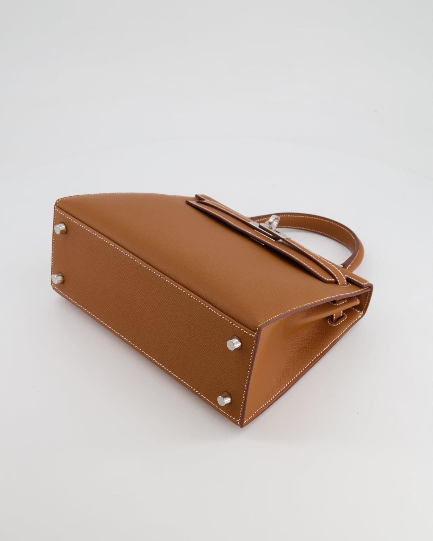 Hermes Kelly 25 Sellier Bag in Gold Epsom Leather with Palladium Hardware - Product Image 19